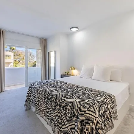 Holiday home Charming Townhouse With Pool In Nueva Andalucia *