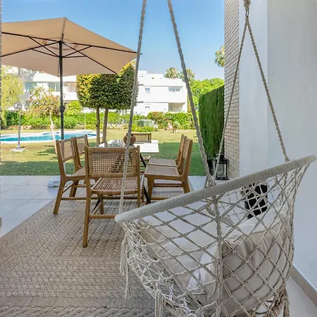 Holiday home Charming Townhouse With Pool In Nueva Andalucia