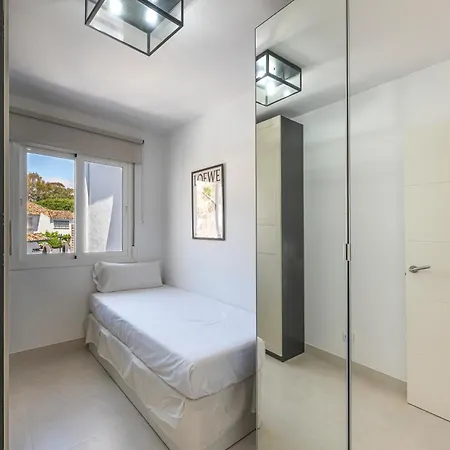 Holiday home Charming Townhouse With Pool In Nueva Andalucia Marbella