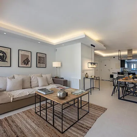 Charming Townhouse With Pool In Nueva Andalucia *